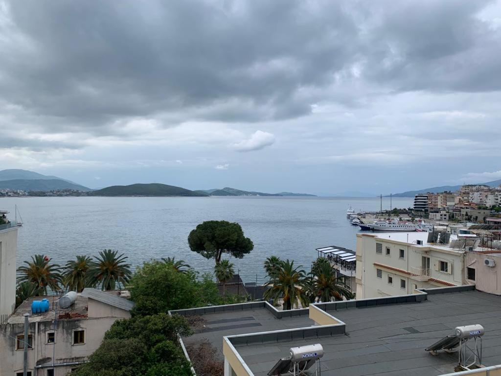 Delfin Apartments Sarandë Eksteriør bilde