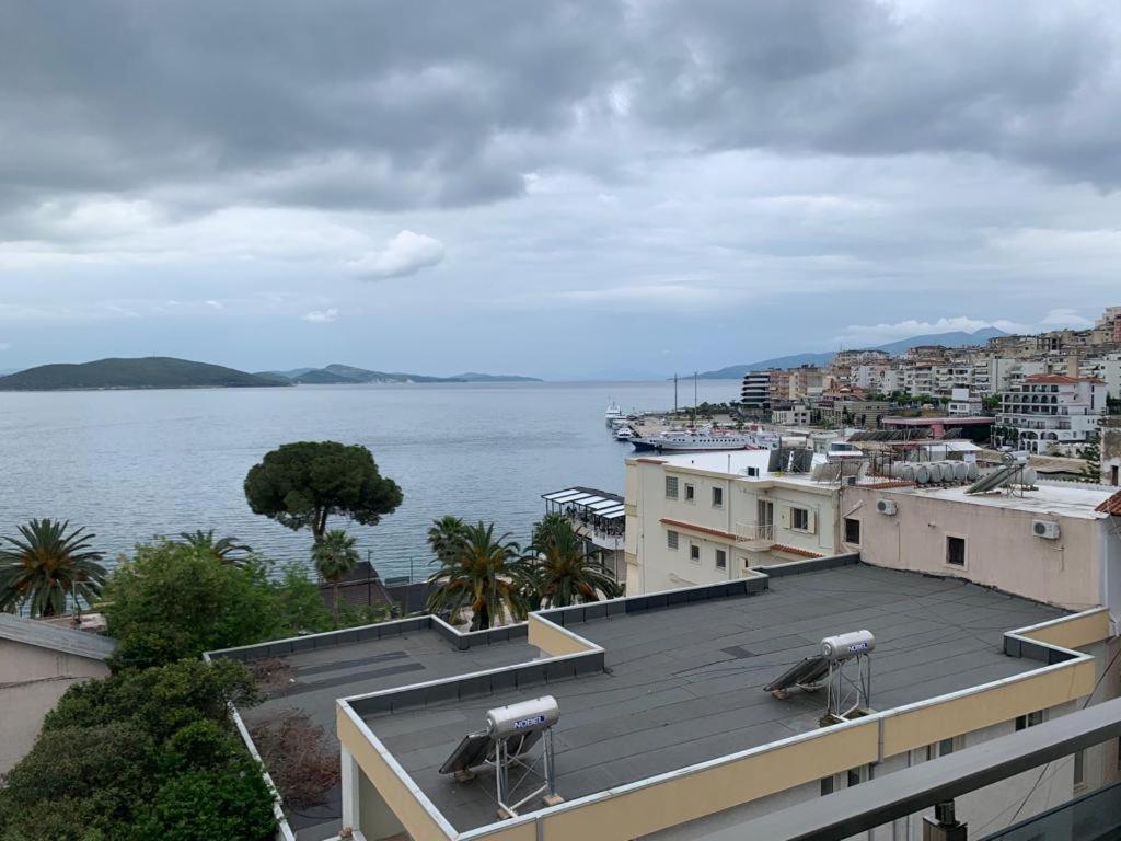 Delfin Apartments Sarandë Eksteriør bilde